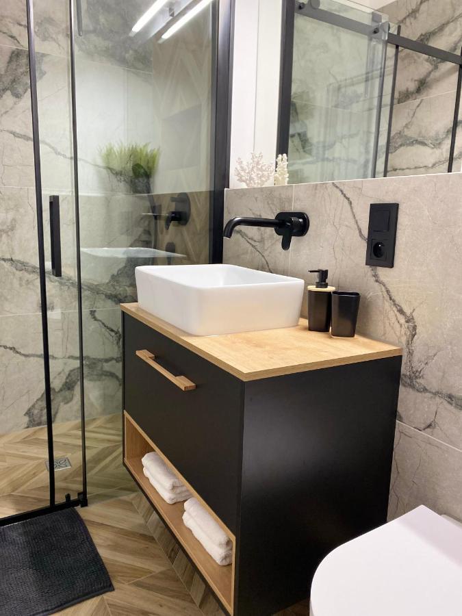 P&A Apartament Gaski  Bagian luar foto